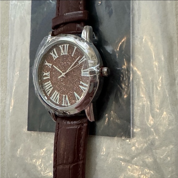 Strada sandstone gem genuine leather watch - Picture 5 of 7